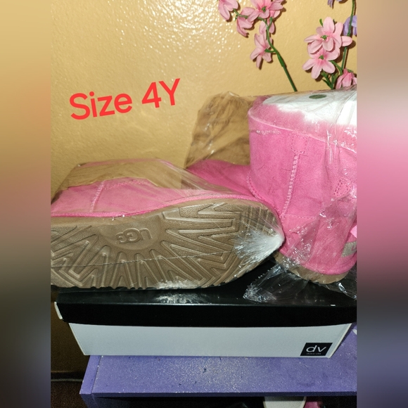 Brand New Girl's Pink Ugg Boots - Picture 2 of 4